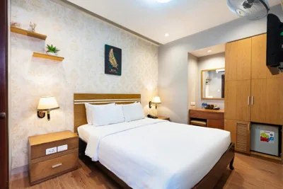Superior Double Room — Lucky Star Hotel - Bui Vien Walking Street